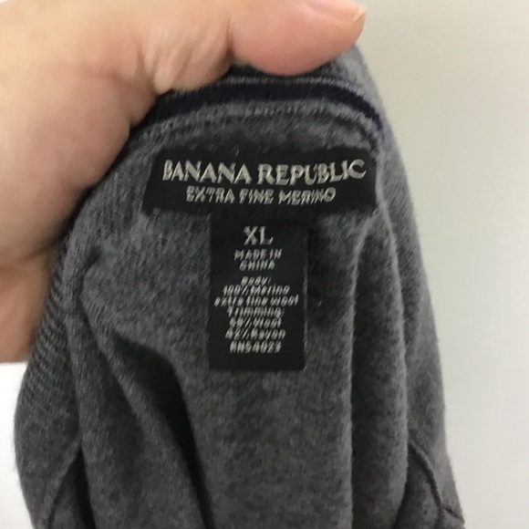 Banana Republic Merino Wool Gray Sweater - Picture 3 of 5